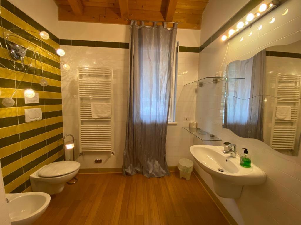 Luxury Penthouse With Big Terrace Apartment Argegno Bagian luar foto