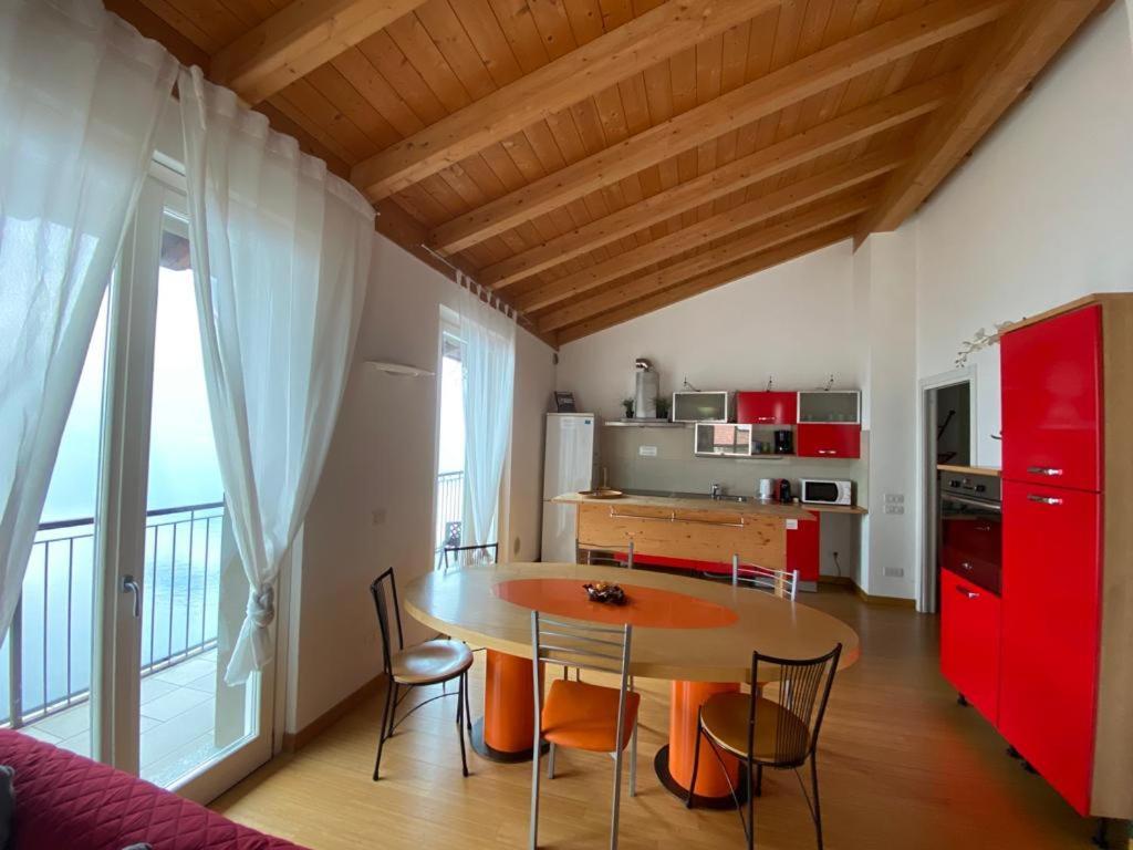 Luxury Penthouse With Big Terrace Apartment Argegno Bagian luar foto